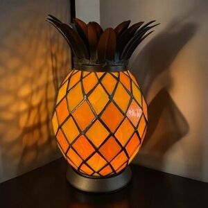 Partylite pineapple candle holder, tea lights or voltives, stained glass look